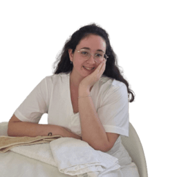 אנה, קוסמטיקאית